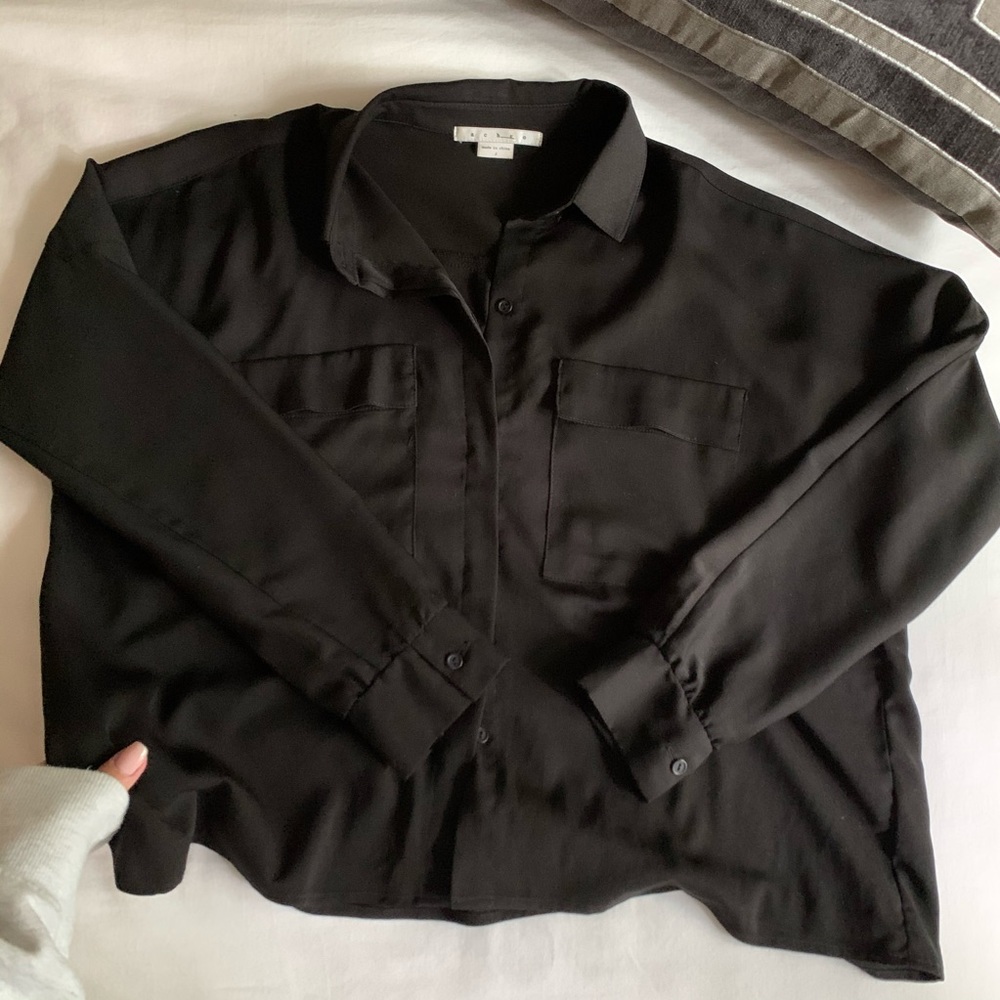 Cropped Black Shirt